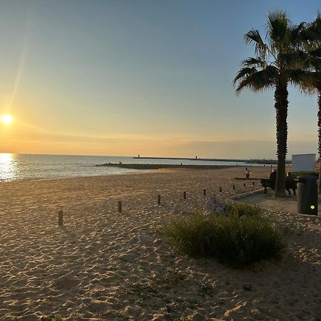 Quarteira Home Beach Ferias Tranquilas A 1Km Da Praia Totalmente Renovado エクステリア 写真