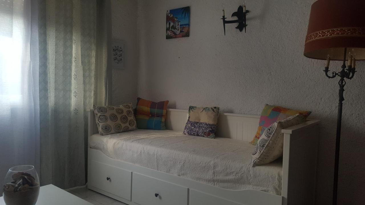 Quarteira Home Beach Ferias Tranquilas A 1Km Da Praia Totalmente Renovado エクステリア 写真