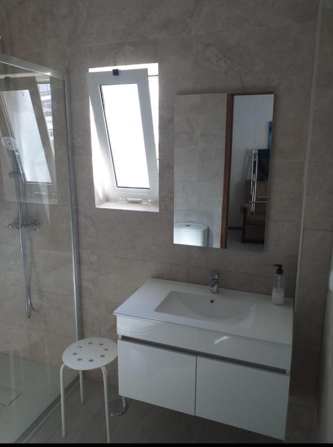Quarteira Home Beach Ferias Tranquilas A 1Km Da Praia Totalmente Renovado エクステリア 写真