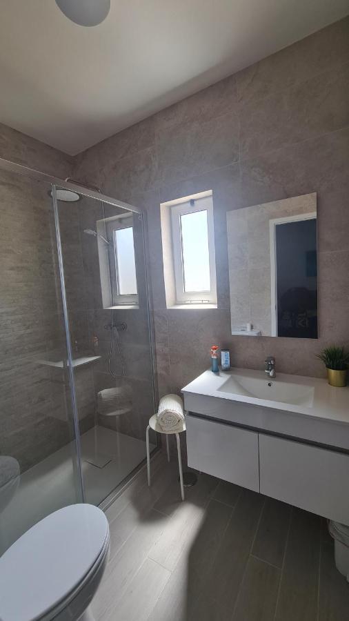 Quarteira Home Beach Ferias Tranquilas A 1Km Da Praia Totalmente Renovado エクステリア 写真