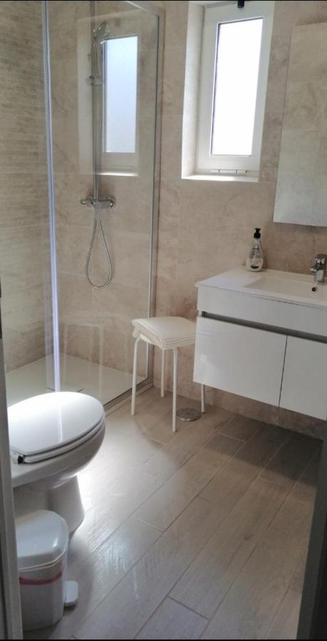 Quarteira Home Beach Ferias Tranquilas A 1Km Da Praia Totalmente Renovado エクステリア 写真