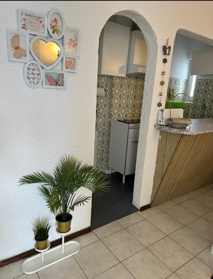 Quarteira Home Beach Ferias Tranquilas A 1Km Da Praia Totalmente Renovado エクステリア 写真