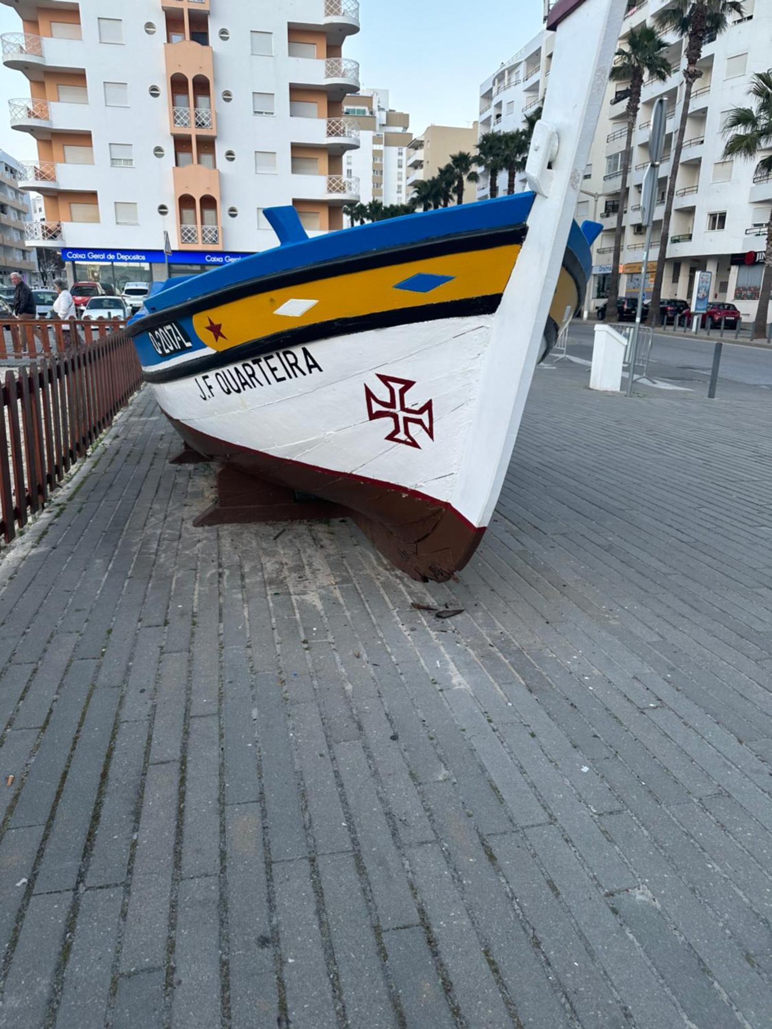 Quarteira Home Beach Ferias Tranquilas A 1Km Da Praia Totalmente Renovado エクステリア 写真