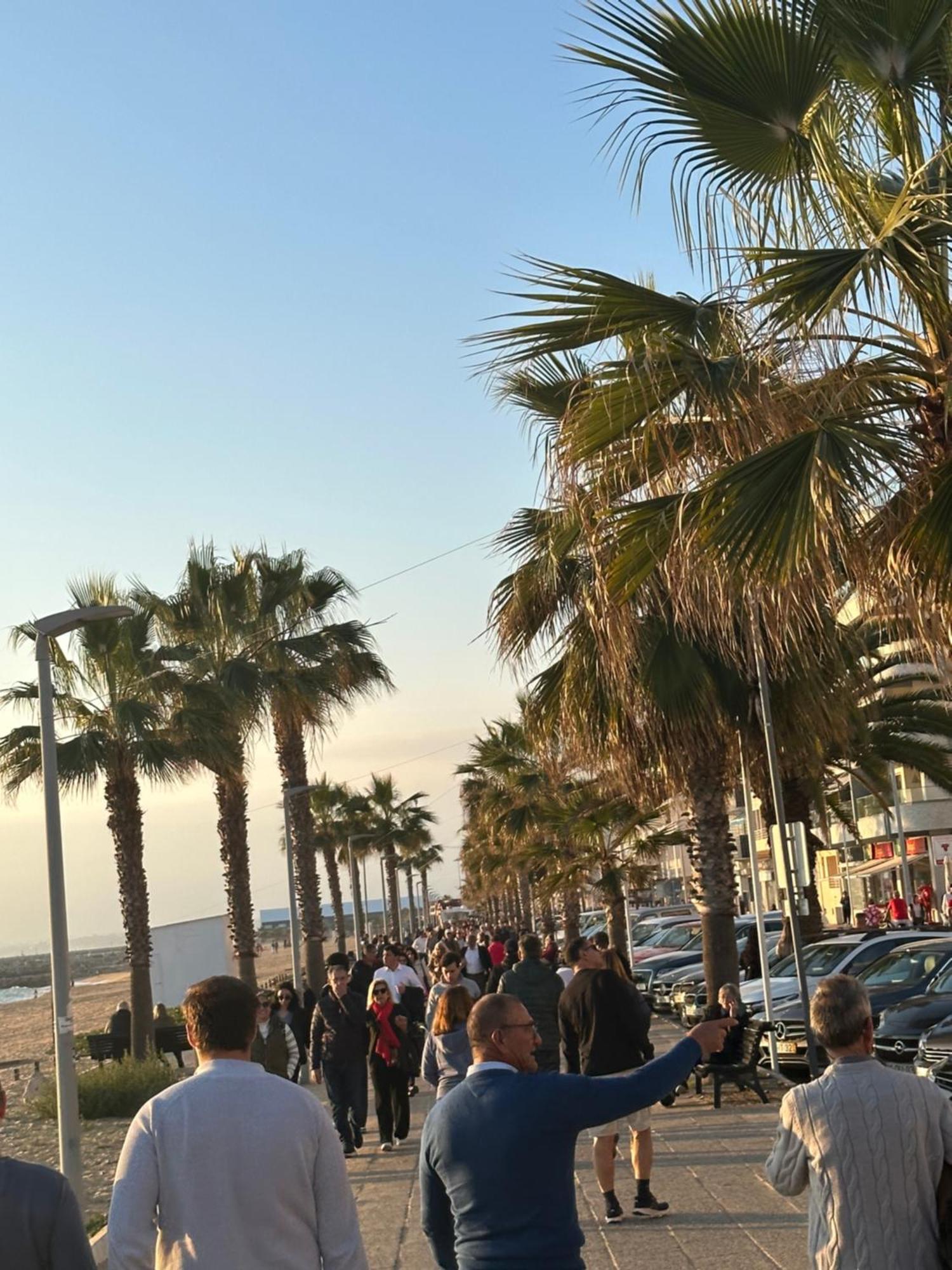 Quarteira Home Beach Ferias Tranquilas A 1Km Da Praia Totalmente Renovado エクステリア 写真