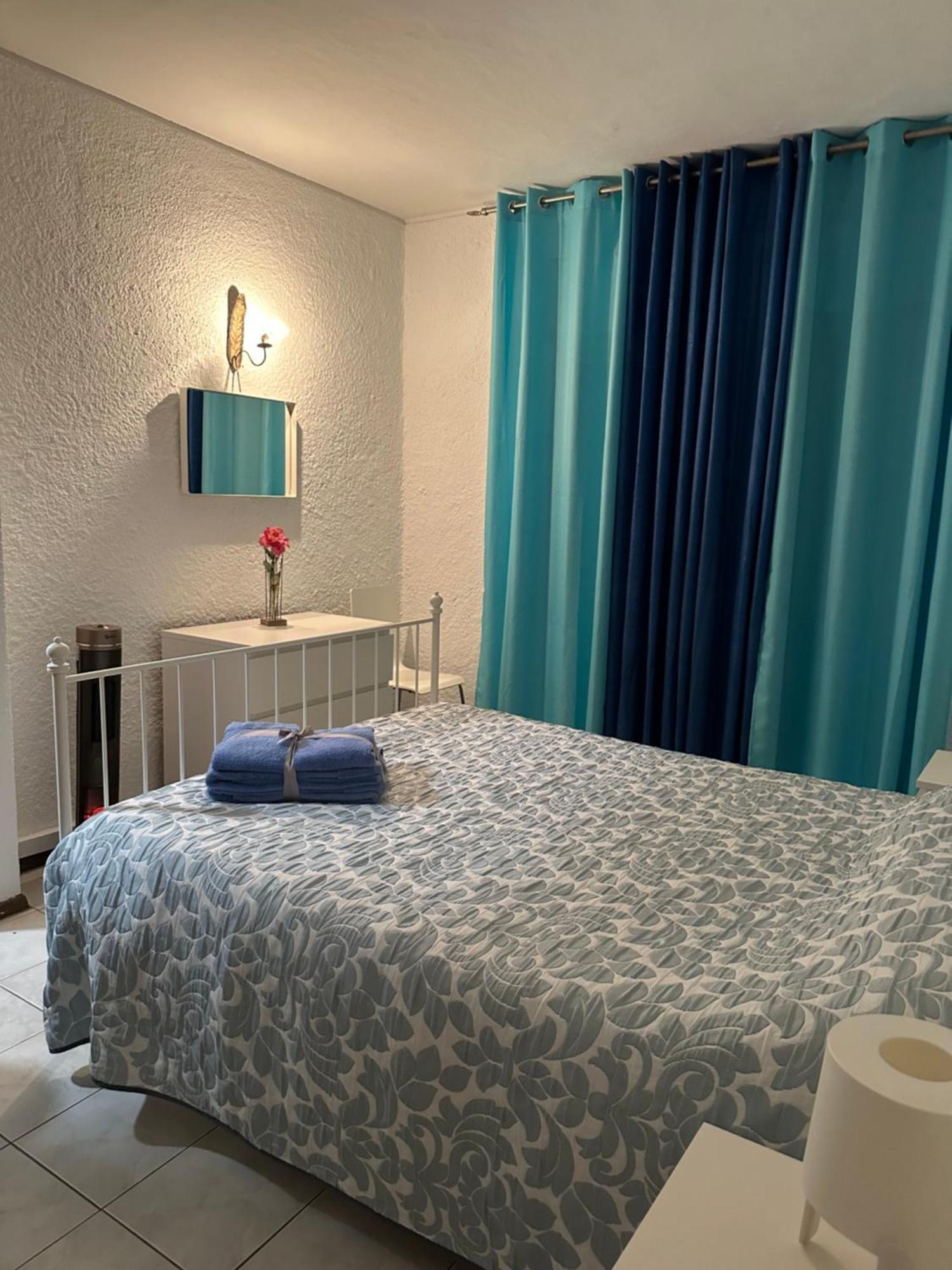 Quarteira Home Beach Ferias Tranquilas A 1Km Da Praia Totalmente Renovado エクステリア 写真