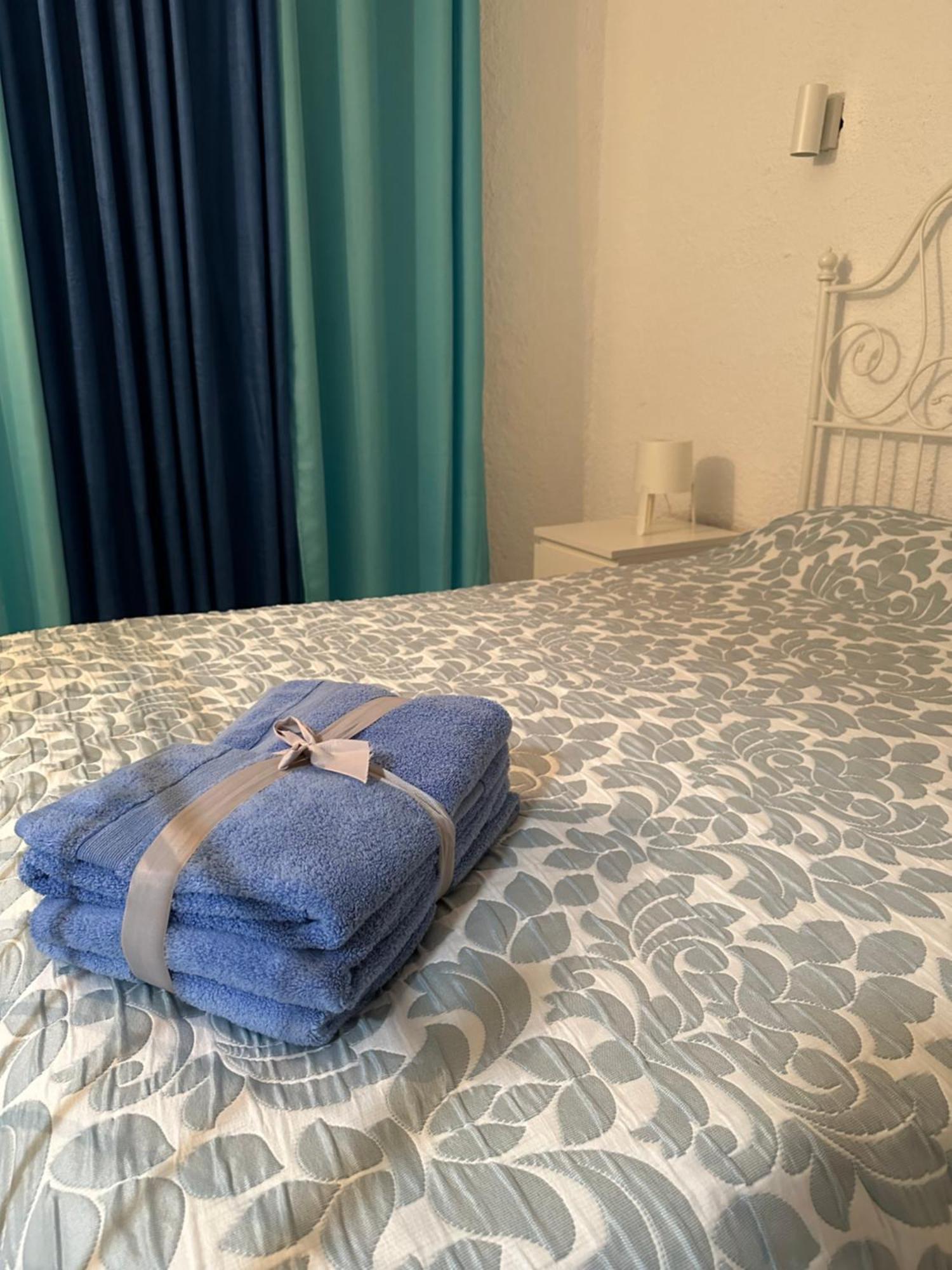 Quarteira Home Beach Ferias Tranquilas A 1Km Da Praia Totalmente Renovado エクステリア 写真