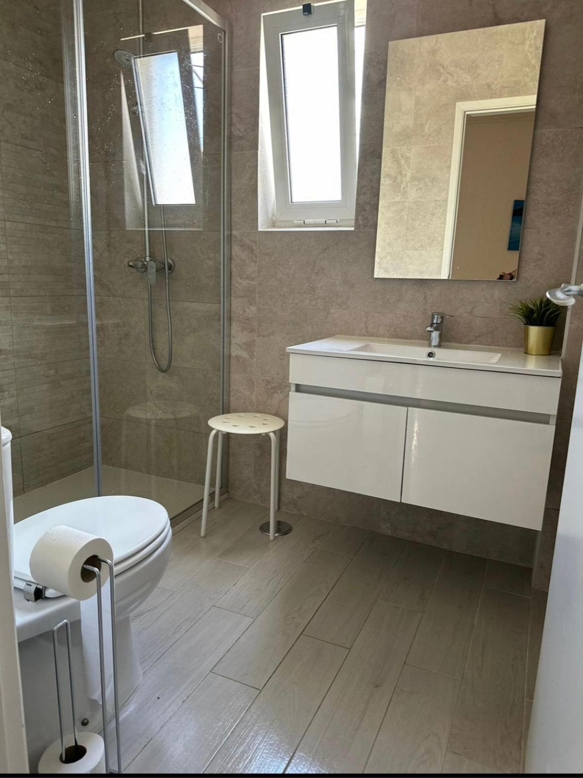 Quarteira Home Beach Ferias Tranquilas A 1Km Da Praia Totalmente Renovado エクステリア 写真